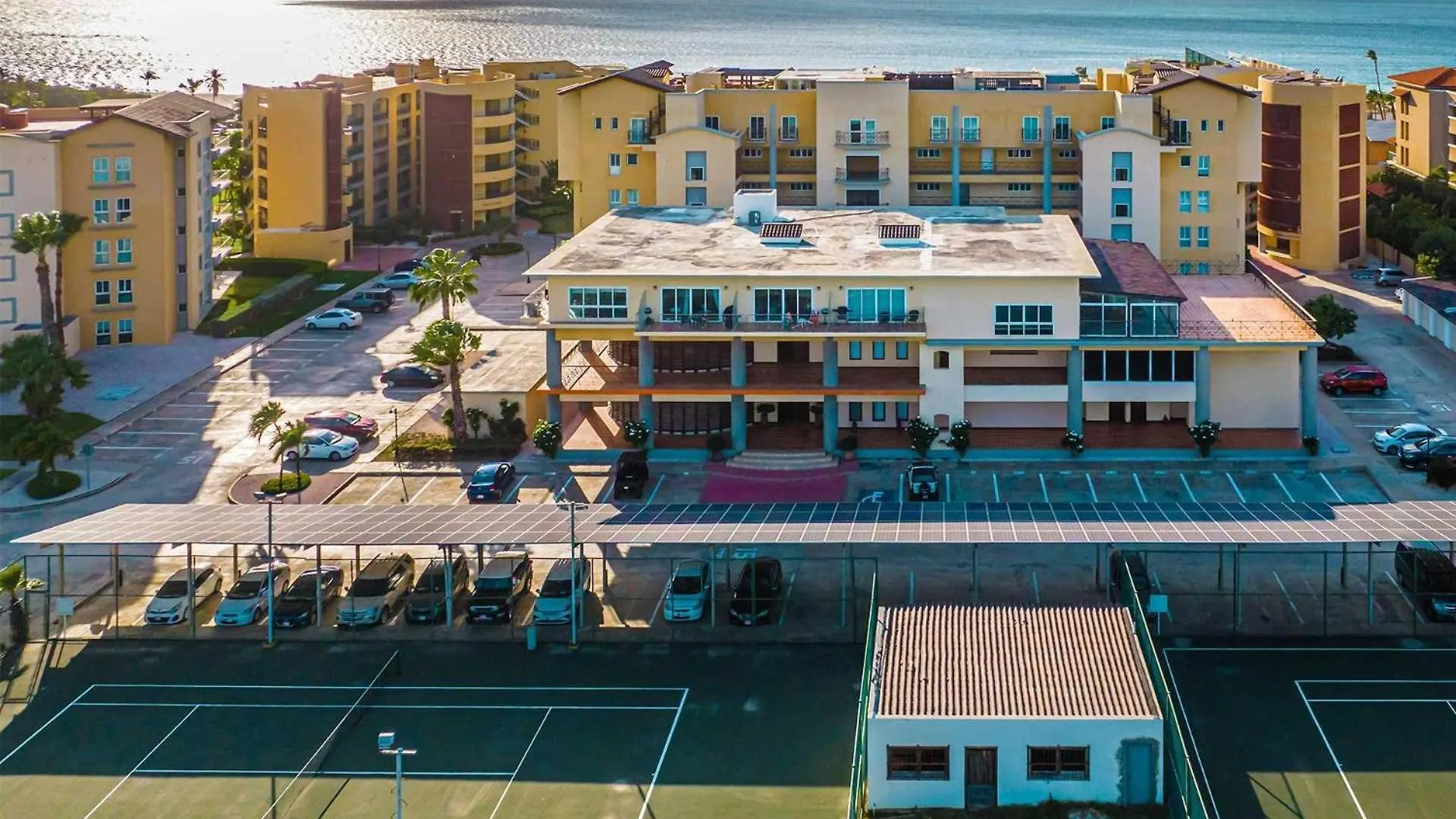 Beachfront - Coral Sea Garden 3Br Condo - P116 Palm Beach 0*,  Aruba
