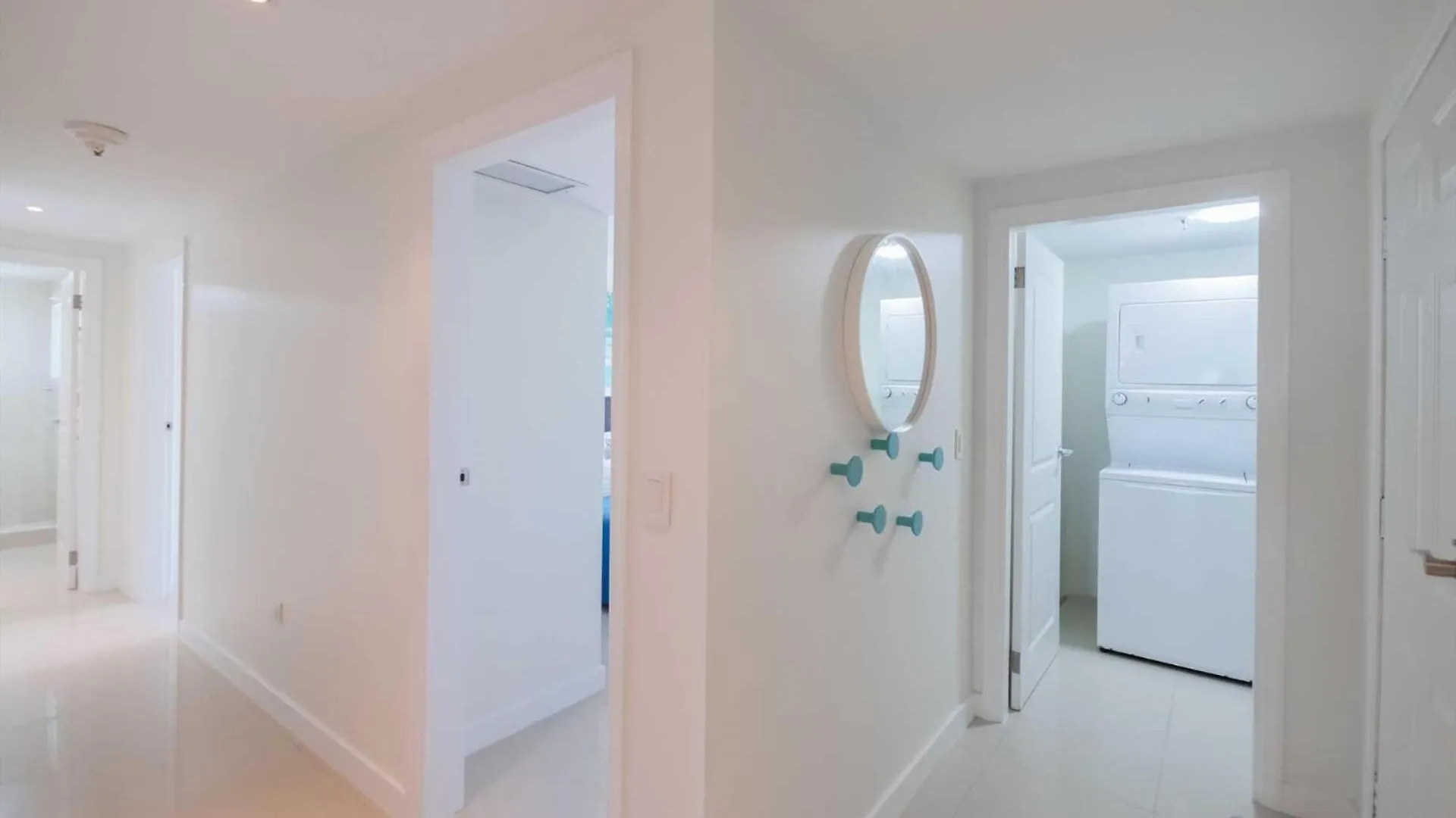 Beachfront - Coral Sea Garden 3Br Condo - P116 Palm Beach