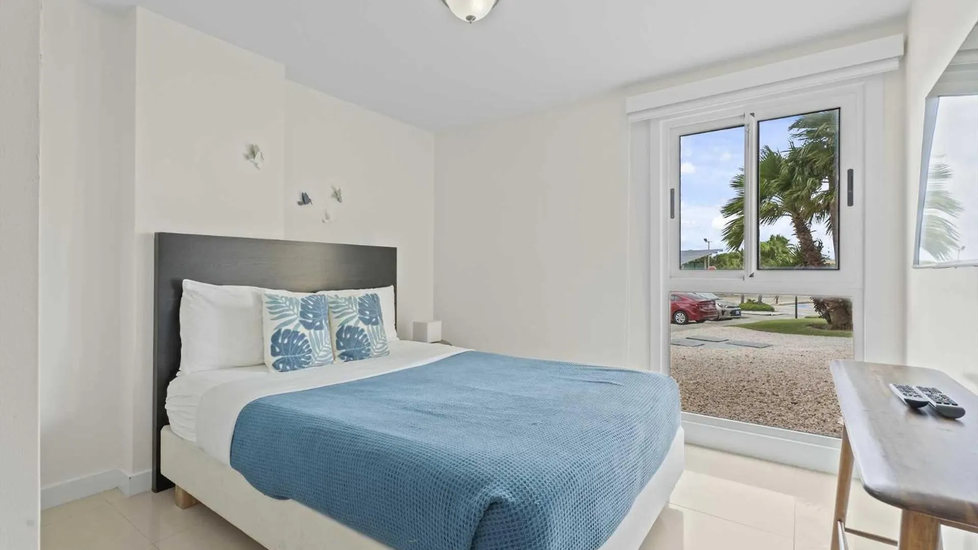 Beachfront - Coral Sea Garden 3Br Condo - P116 棕榈滩 度假居