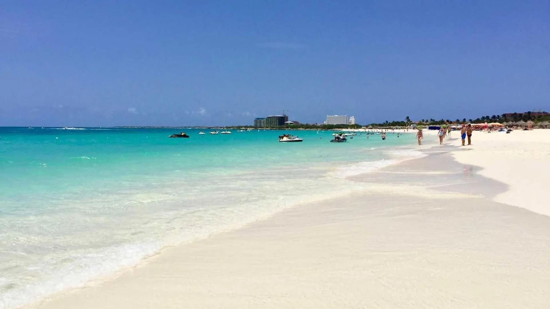 Beachfront - Coral Sea Garden 3Br Condo - P116 شاطئ بالم