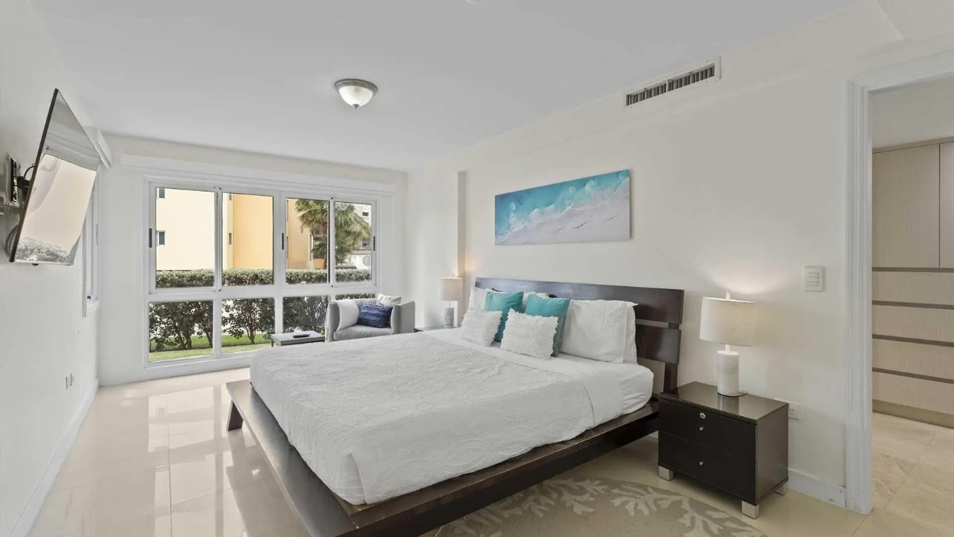 Beachfront - Coral Sea Garden 3Br Condo - P116 شاطئ بالم 0*,