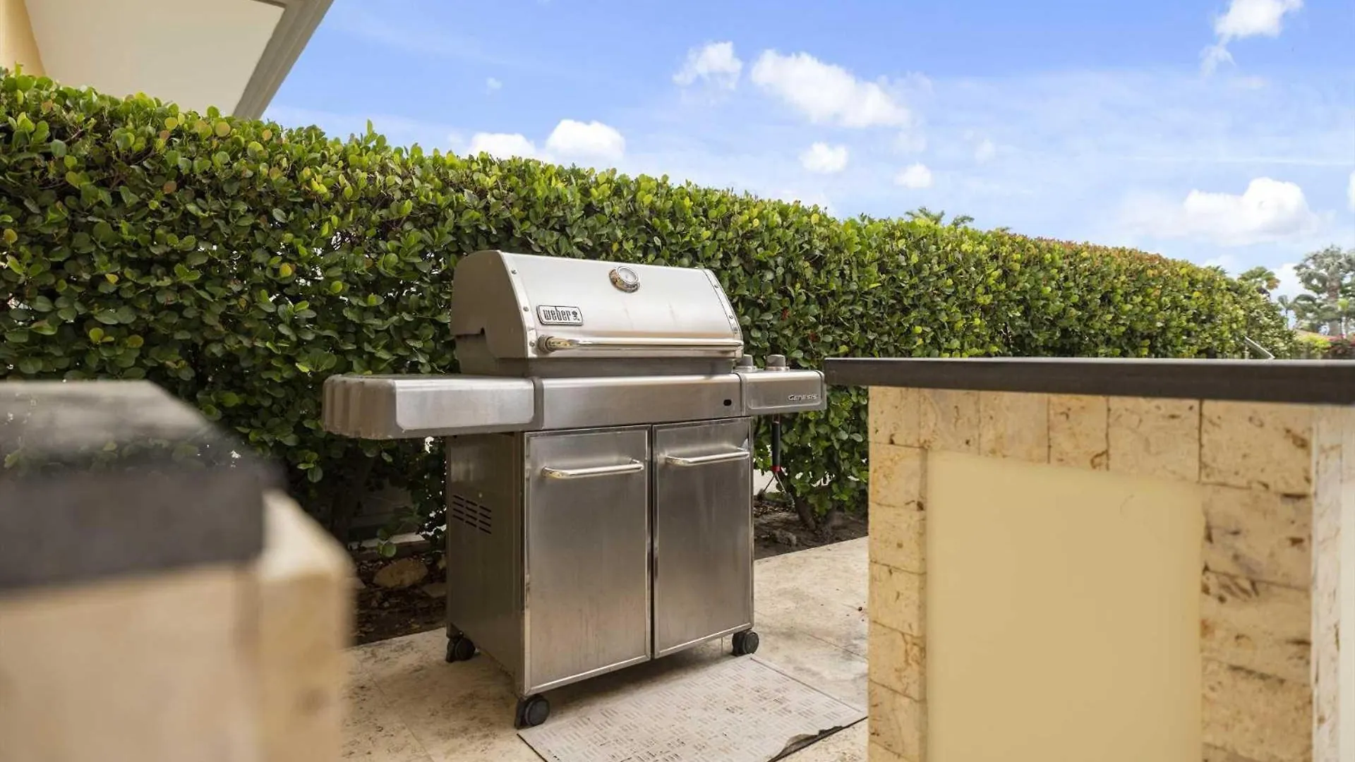 Beachfront - Coral Sea Garden 3Br Condo - P116 شاطئ بالم 0*,